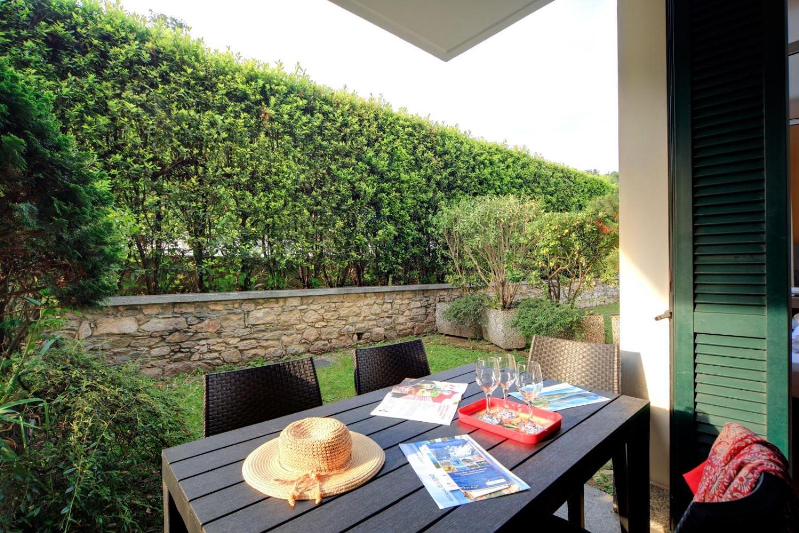 Residence Isolino Verbania Exterior photo