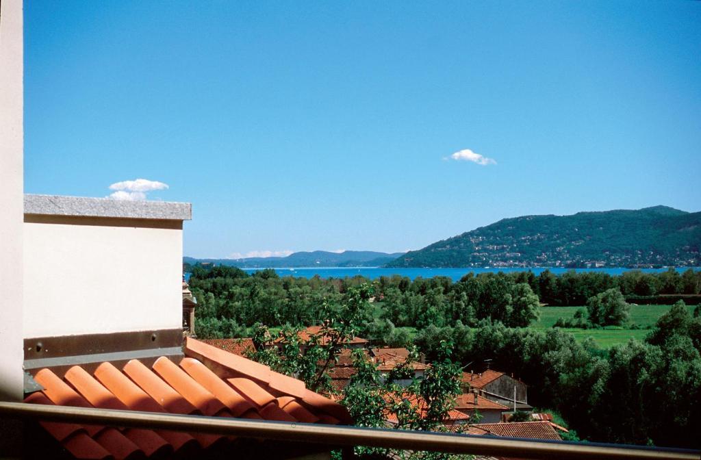 Residence Isolino Verbania Exterior photo